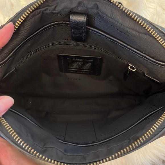 Coach Metropolitan Camera Bag - Picture 3 of 7